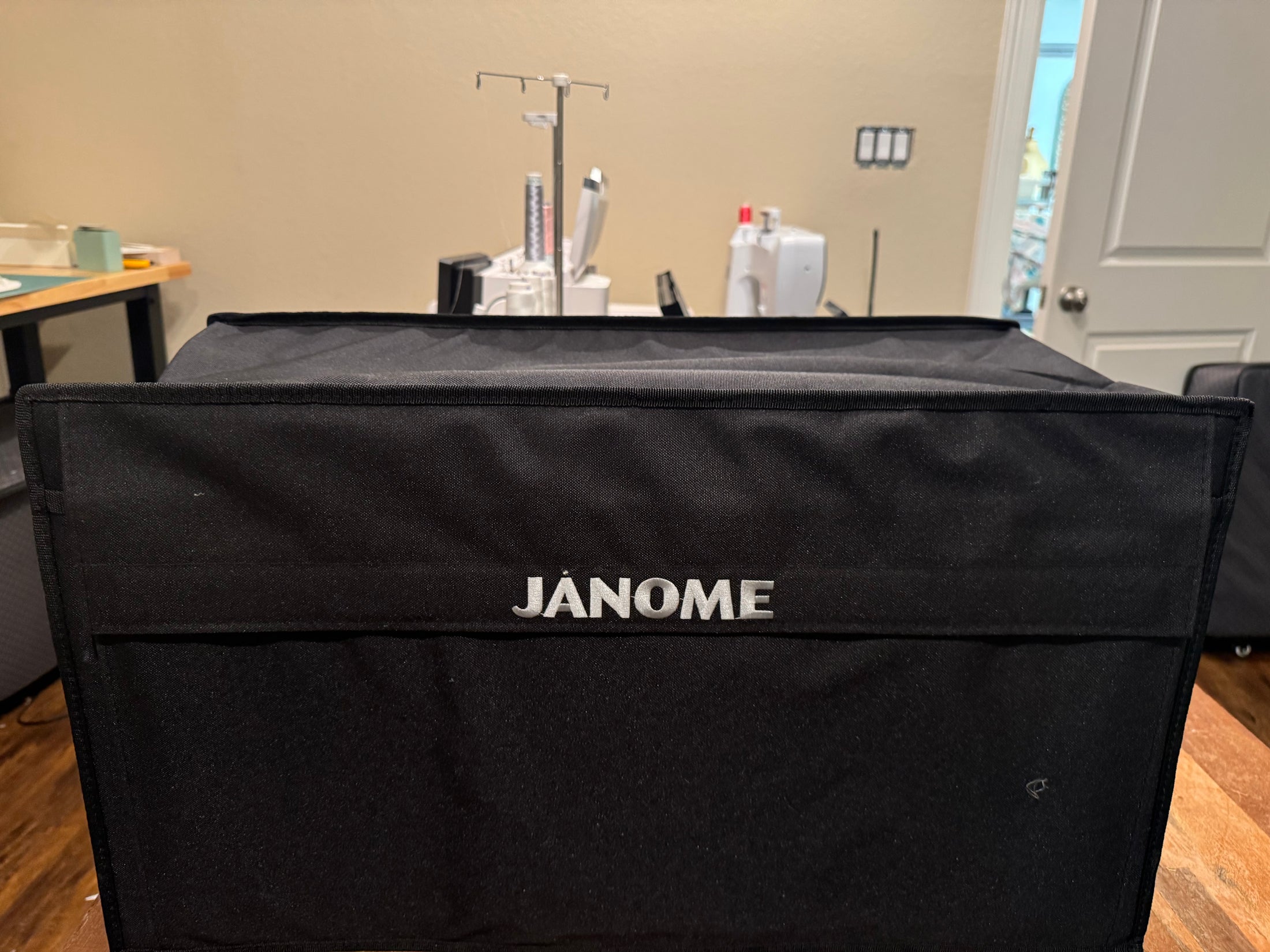 Janome Continental M7 Sewing Embroidery Machine Pre-owned Dallas, Texas