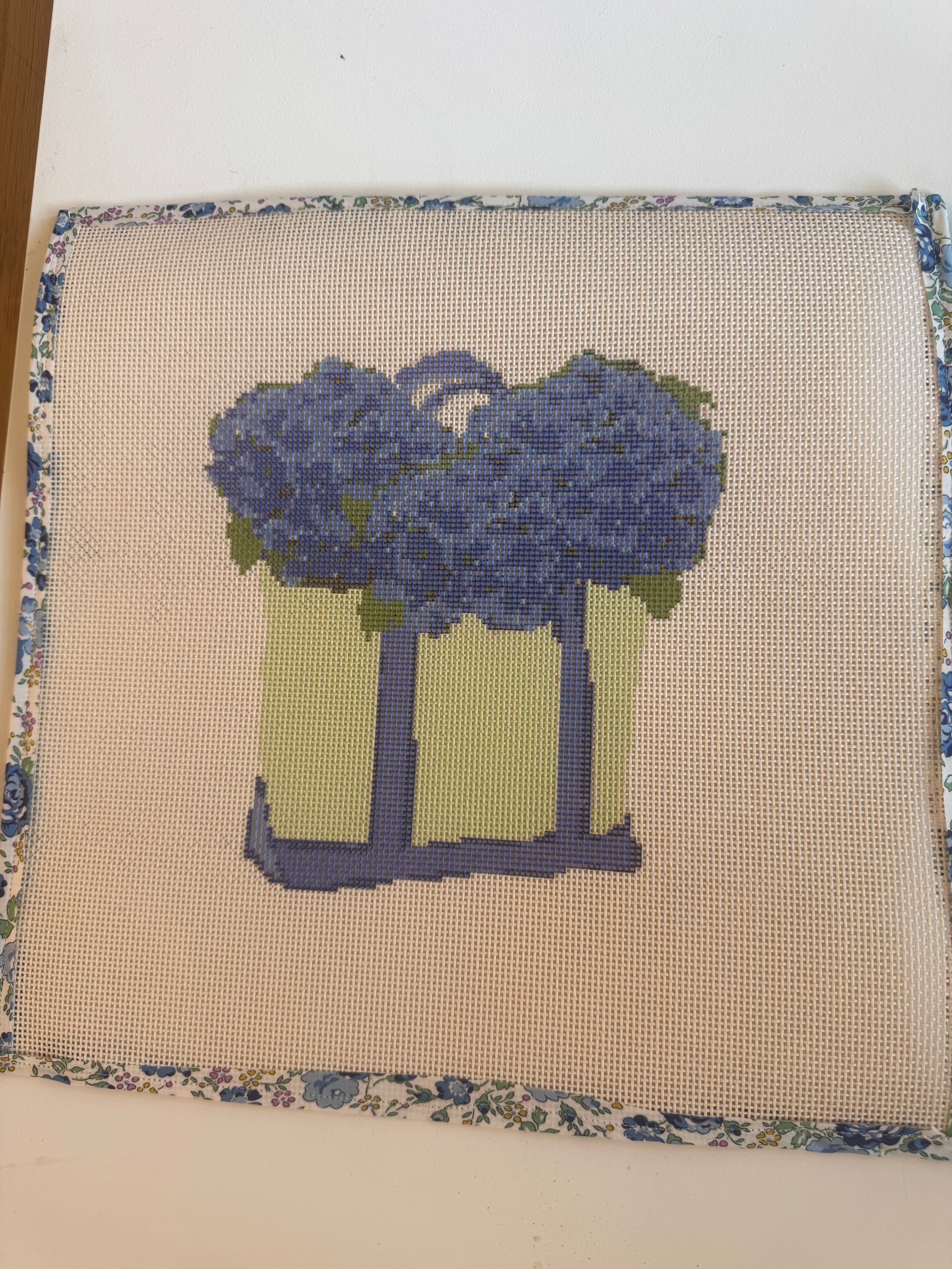NEW Coastal Boat Tote Bag full of Hydrangeas