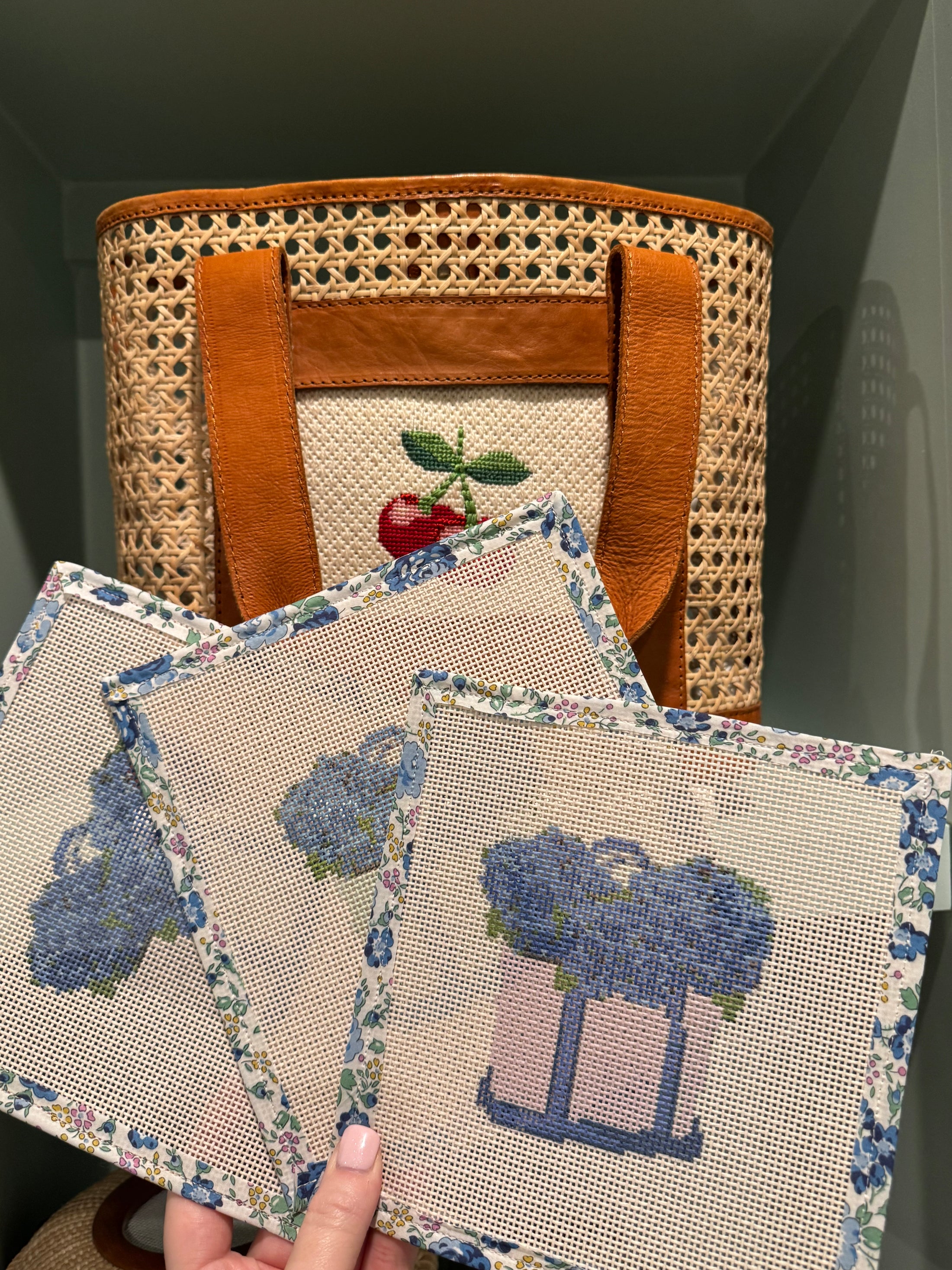 NEW 4" Small Coastal Boat Tote Bag full of Hydrangeas