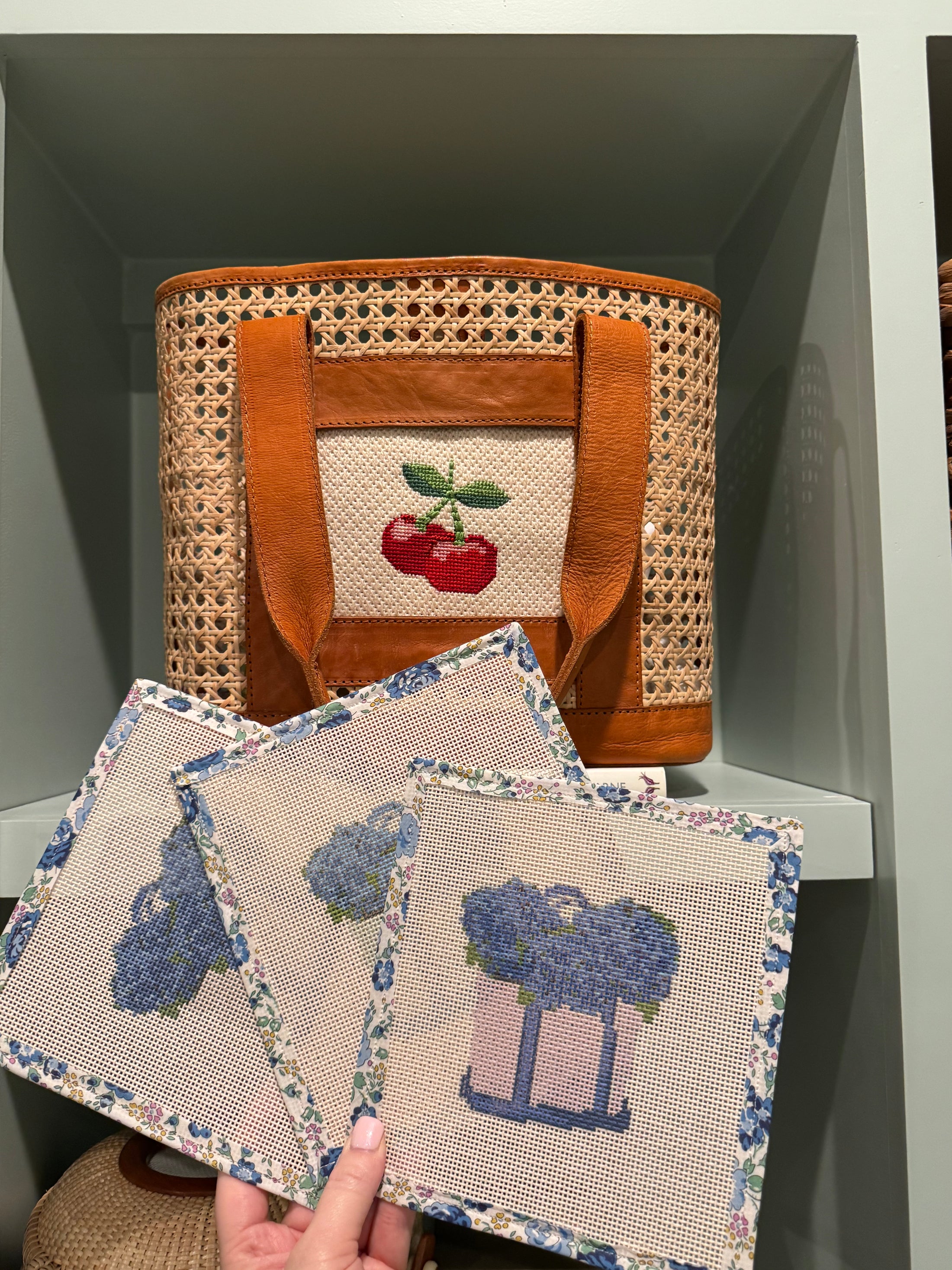 NEW 4" Small Coastal Boat Tote Bag full of Hydrangeas