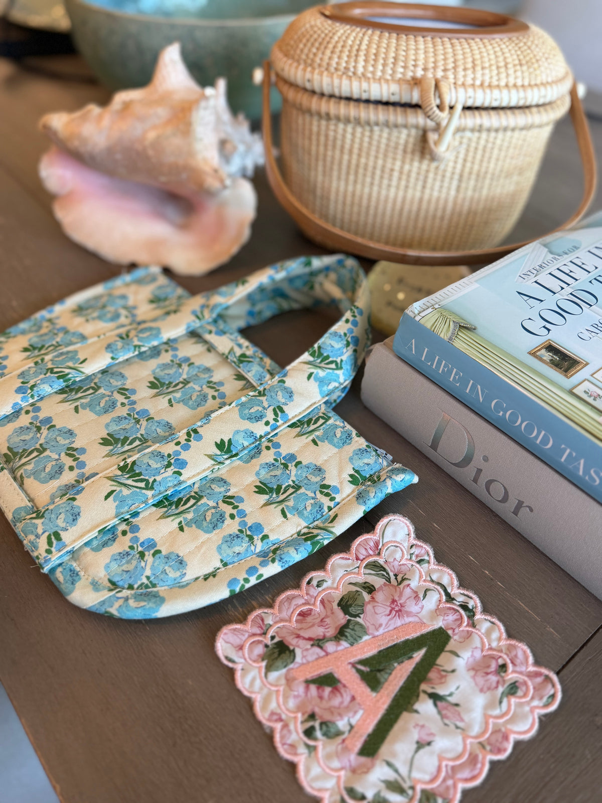 Self Finishing Custom Linen Martha's Vineyard Hydrangea Vinyl and Quilted Bag