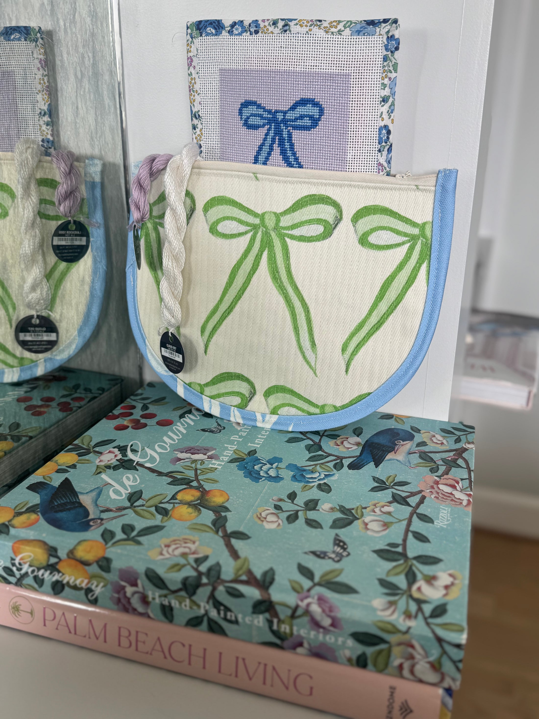 Green Bow Needlepoint Canvas Thread Pouch Bag