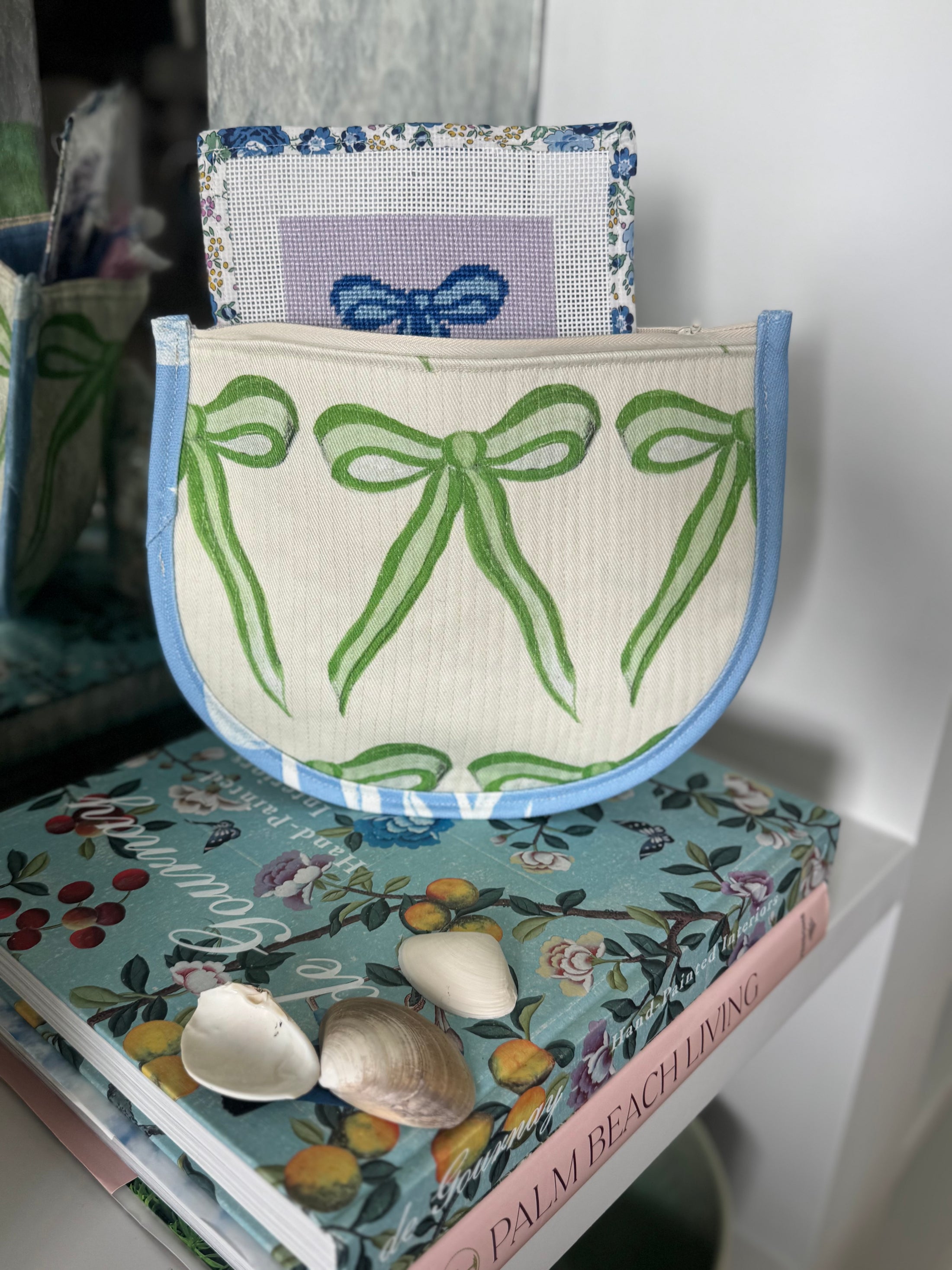 Green Bow Needlepoint Canvas Thread Pouch Bag